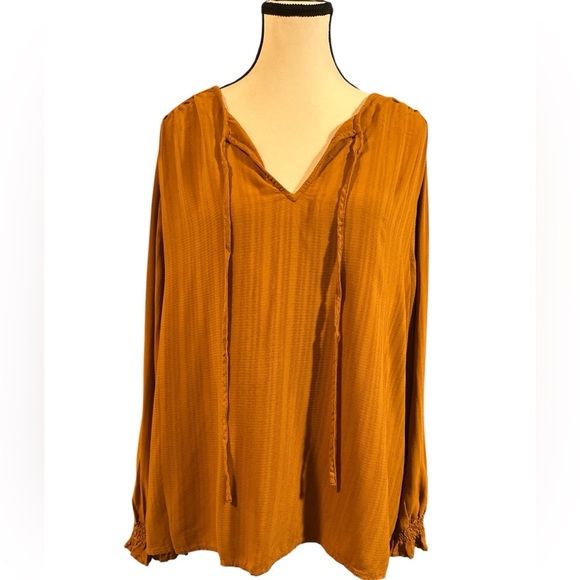 Knox Rose Golden Blouse - Picture 1 of 6